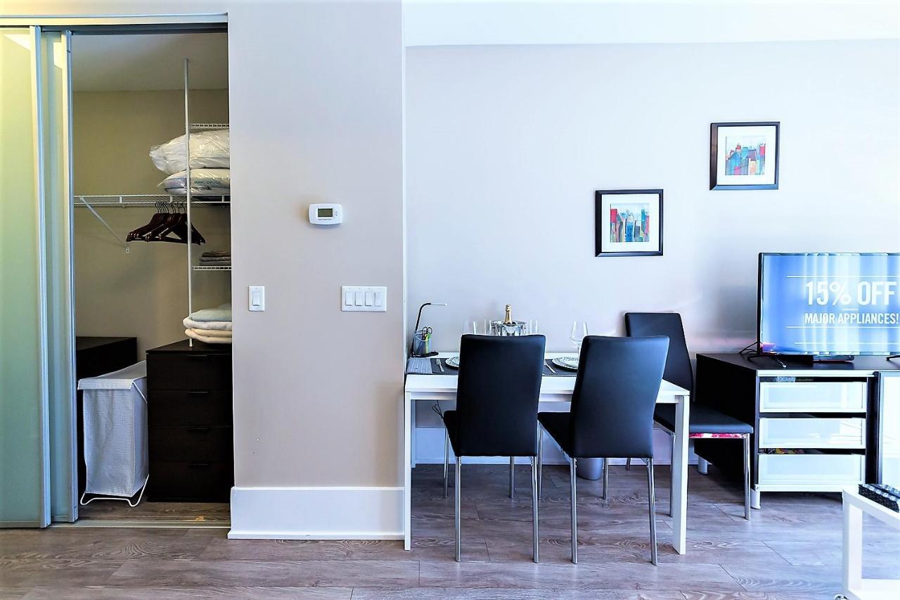 Upscale Suite At Cn Tower, Metro Convention & Rogers Centre 多伦多 外观 照片